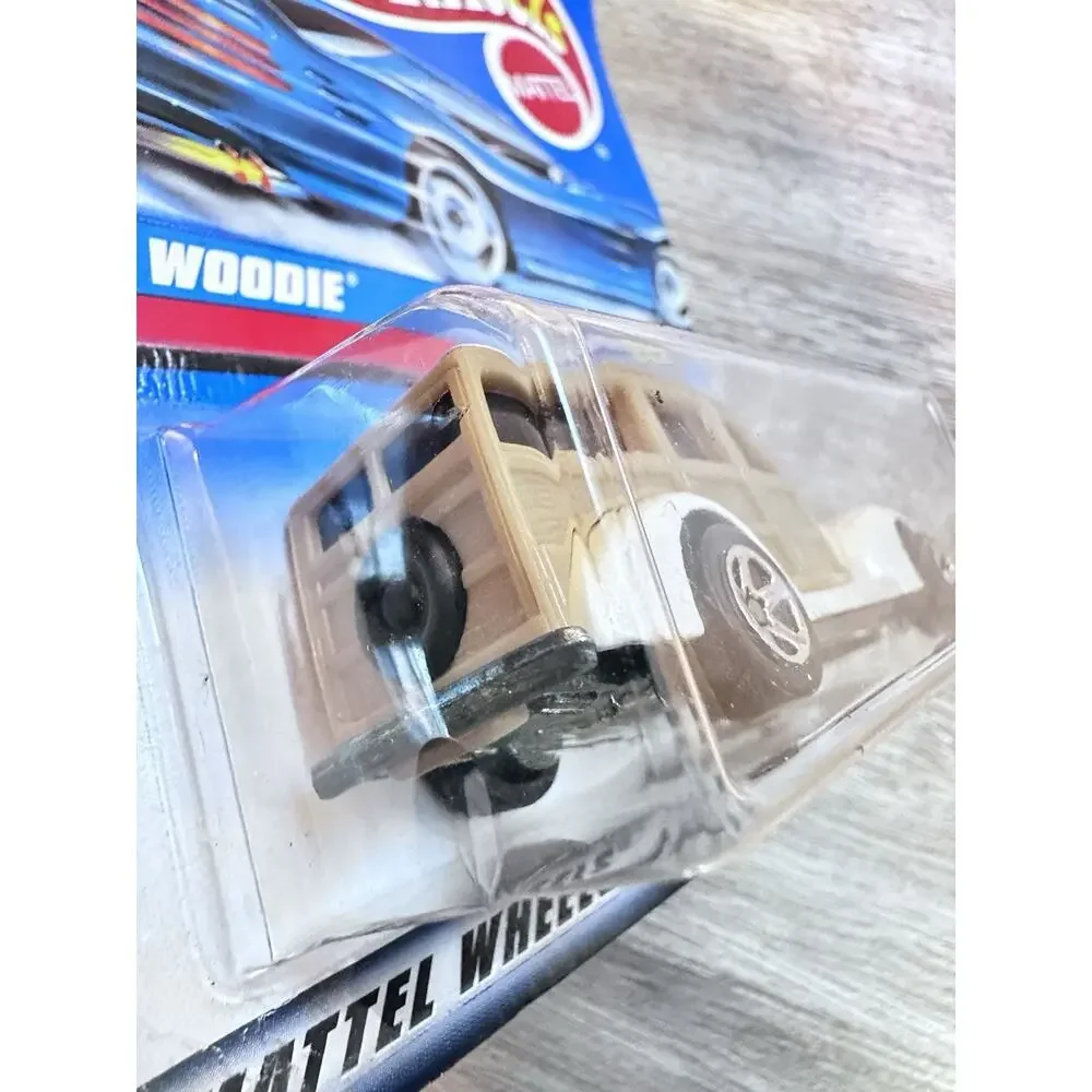 Hot Wheels 1997 White 